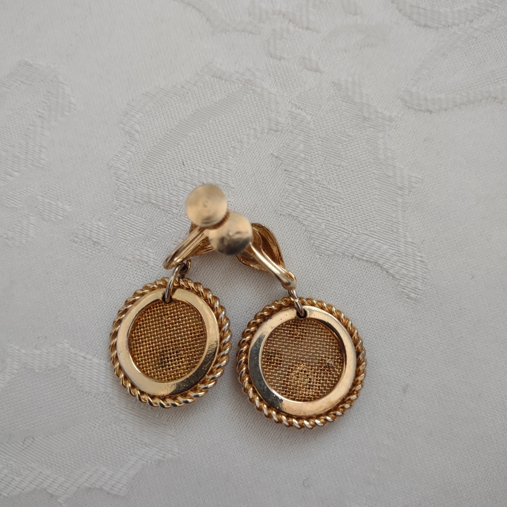 Filigree Ruby Crystals Circle Dangle Drop Earrings - image 5